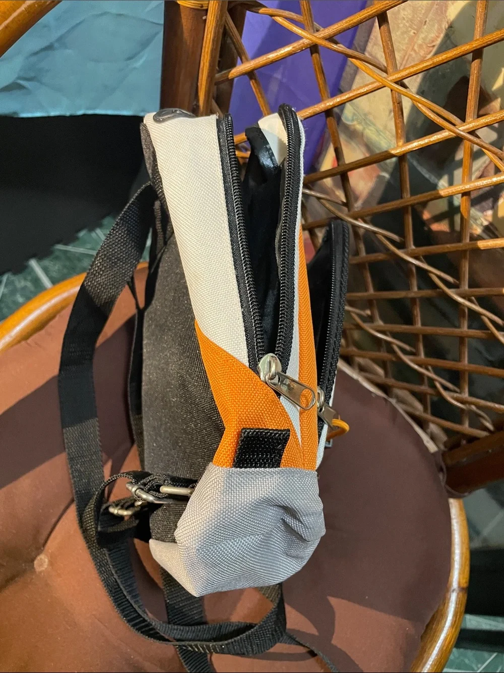 Discman Compact Cream and Orange Backpack